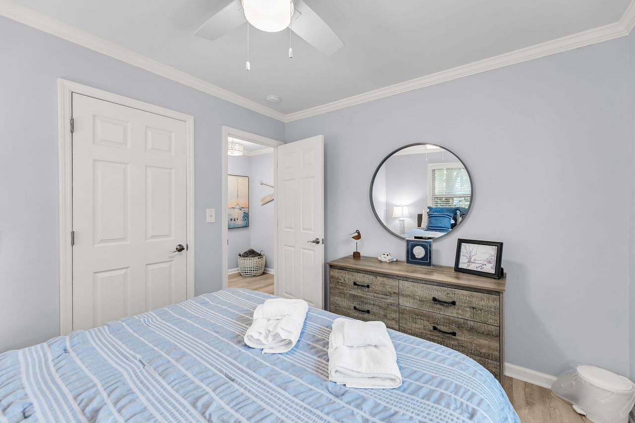 2212 Jenkins Street Photo 11