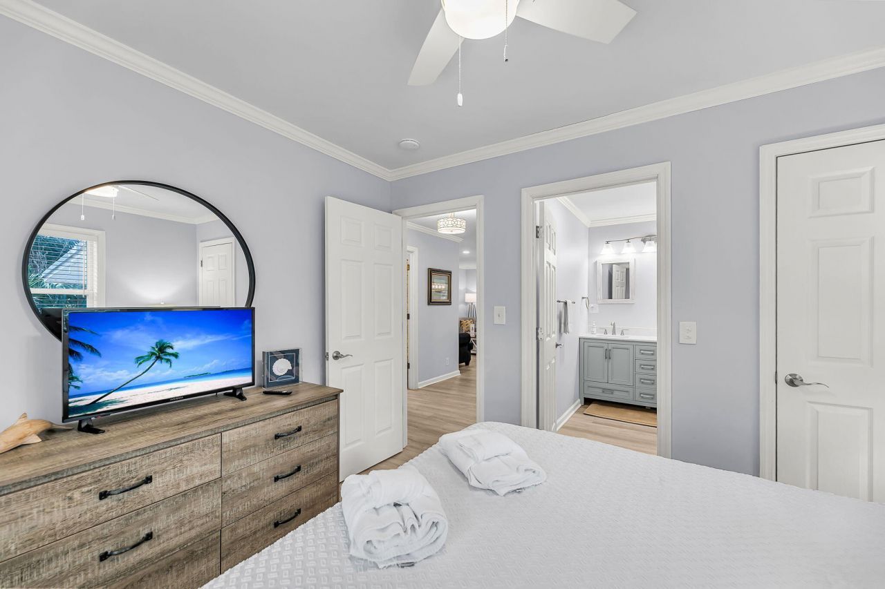 2212 Jenkins Street Photo 15