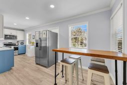 2212 Jenkins Street photo 4