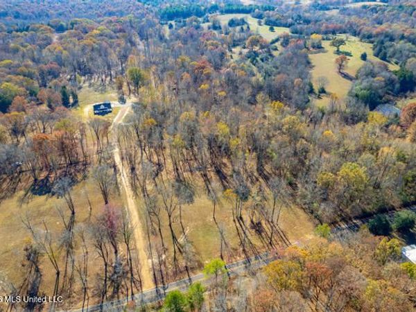 Brewer Road, Batesville, MS 38606