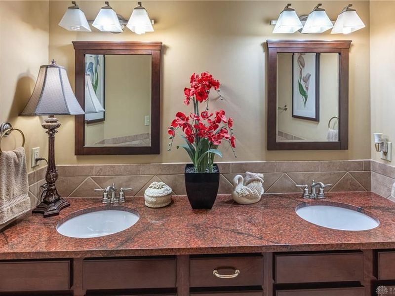 7850 Kings Ridge Circle, Mad River Township, OH 45324 Photo 27