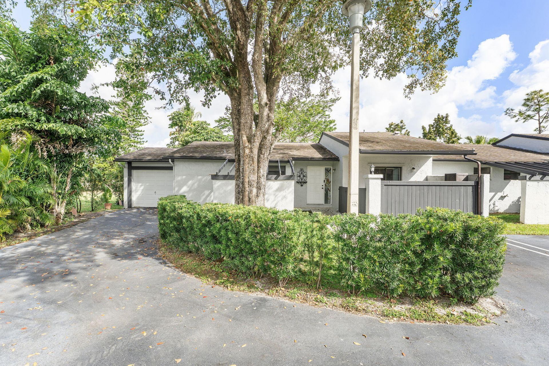 107 Conaskonk Circle, Royal Palm Beach, FL 33411 Photo
