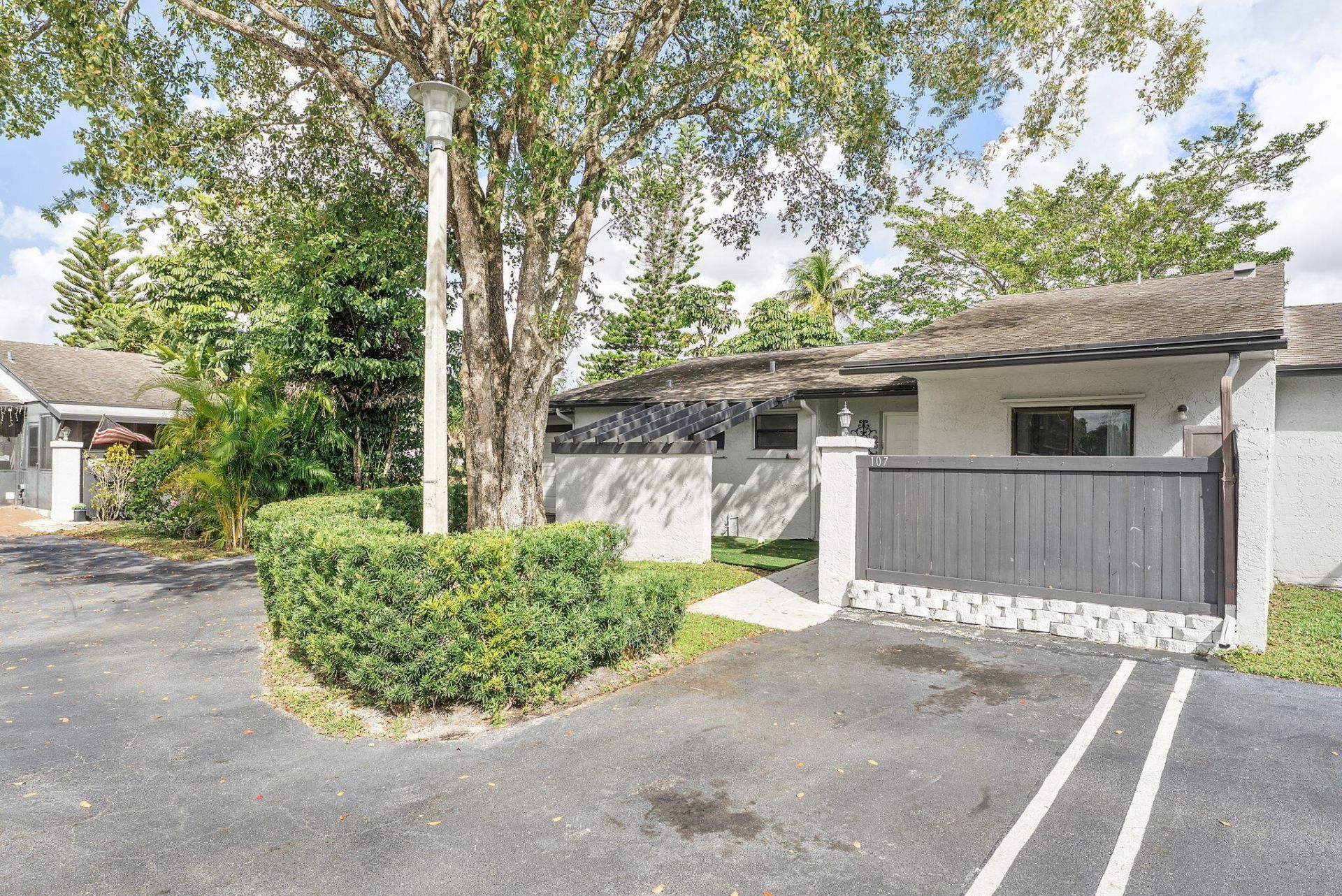 107 Conaskonk Circle, Royal Palm Beach, FL 33411 Photo