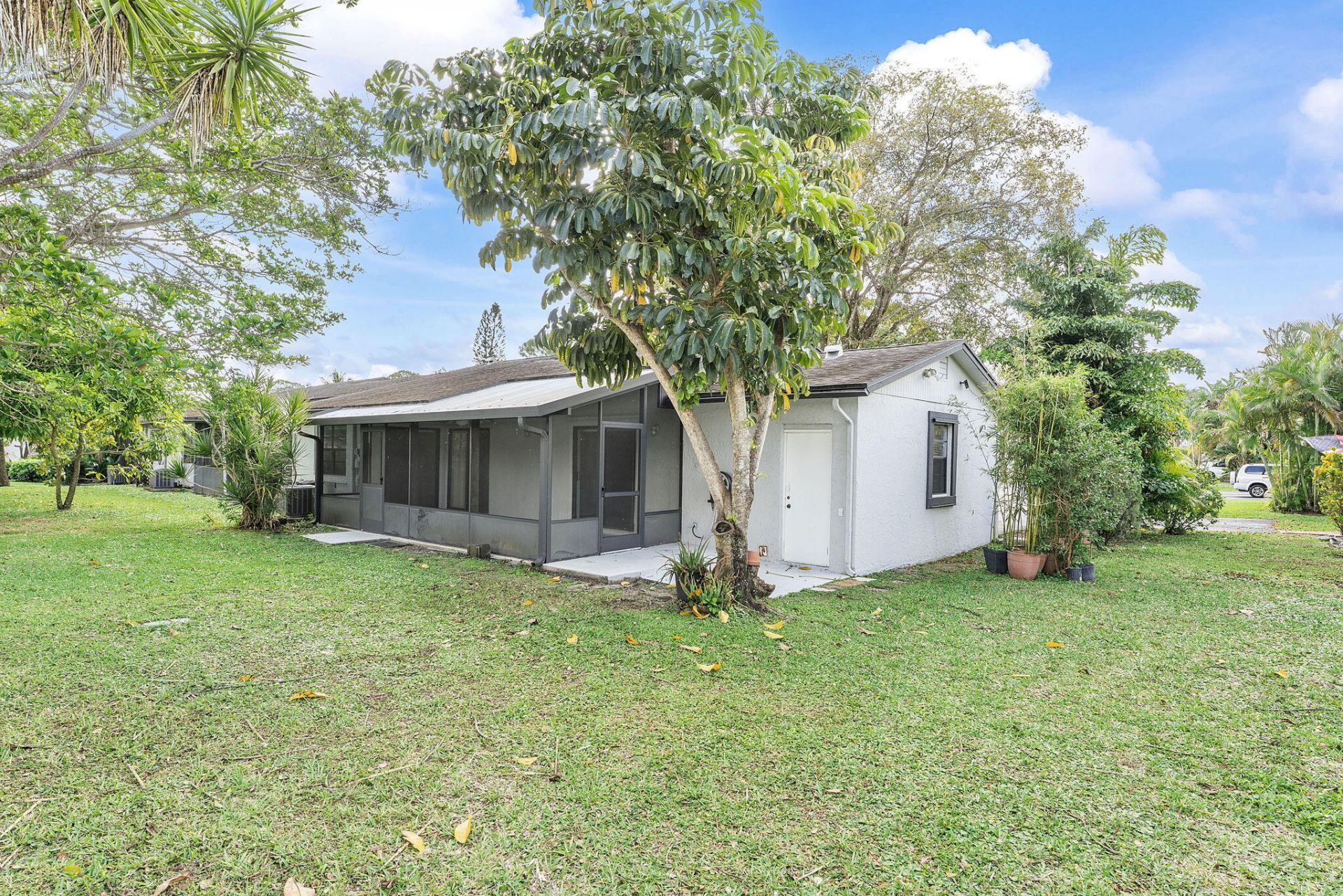 107 Conaskonk Circle, Royal Palm Beach, FL 33411 Photo