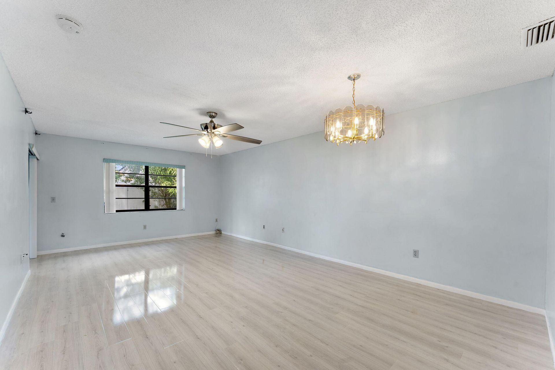 107 Conaskonk Circle, Royal Palm Beach, FL 33411 Photo