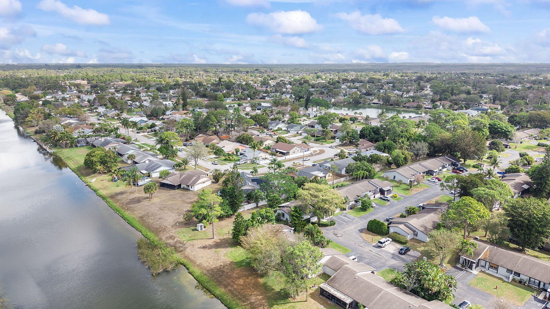 107 Conaskonk Circle, Royal Palm Beach, FL 33411 Photo