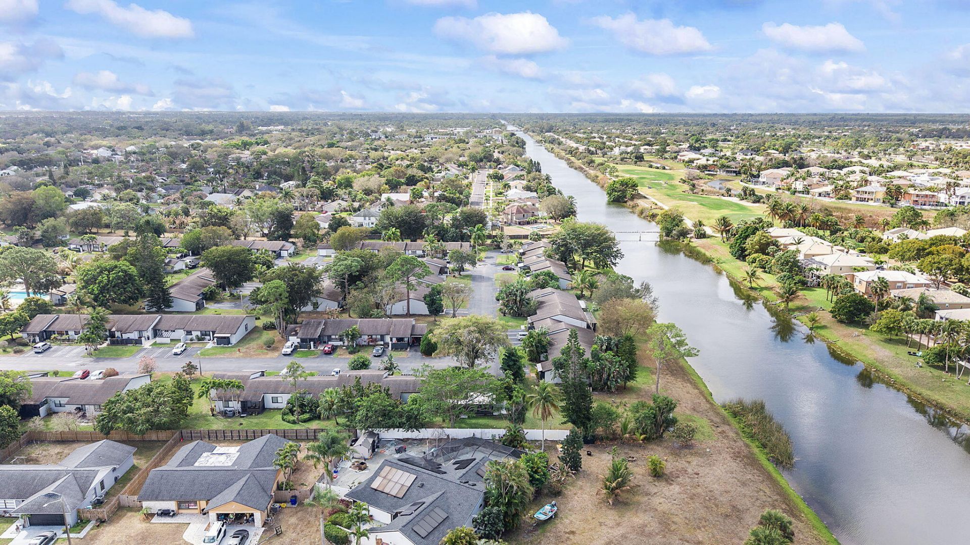 107 Conaskonk Circle, Royal Palm Beach, FL 33411 Photo