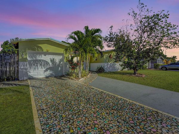 6481 Kimberly Blvd, North Lauderdale, FL 33068