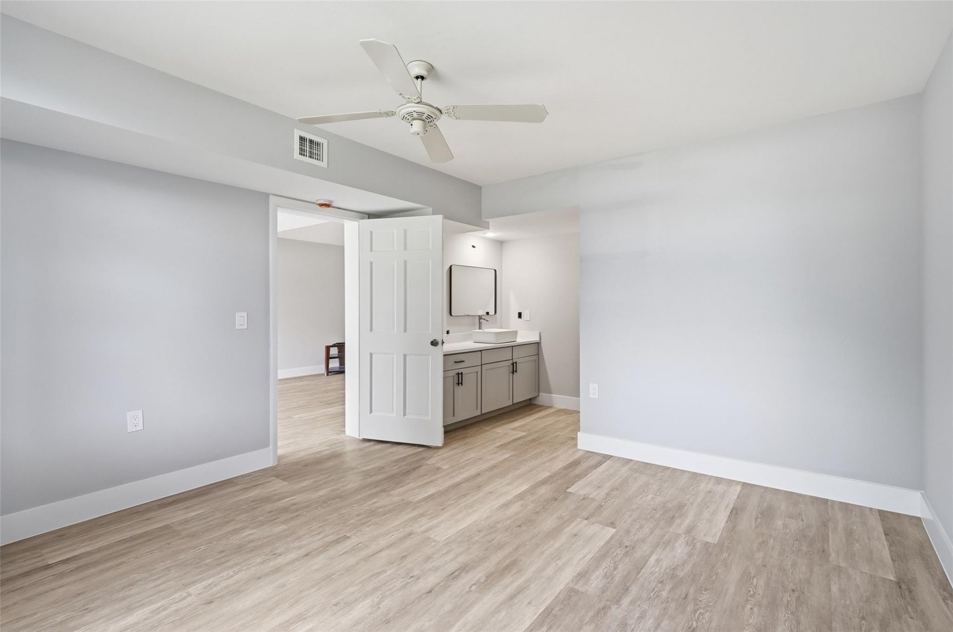 1717 Whitehall Drive, Unit 205, Davie, FL 33324 Photo