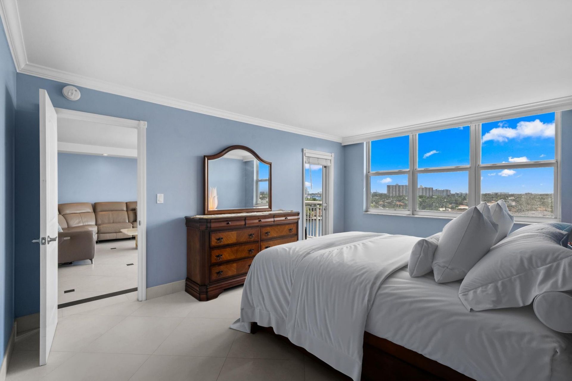 511 Bayshore Drive, Unit 904, Fort Lauderdale, FL 33304 Photo