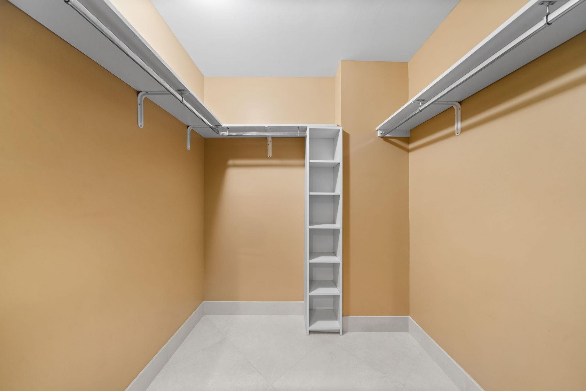 511 Bayshore Drive, Unit 904, Fort Lauderdale, FL 33304 Photo