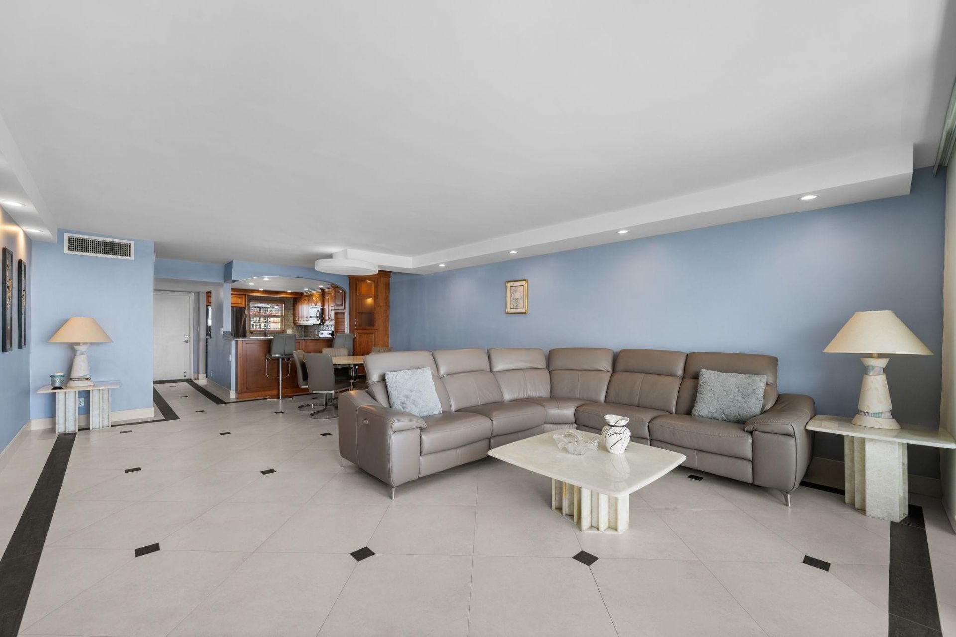 511 Bayshore Drive, Unit 904, Fort Lauderdale, FL 33304 Photo