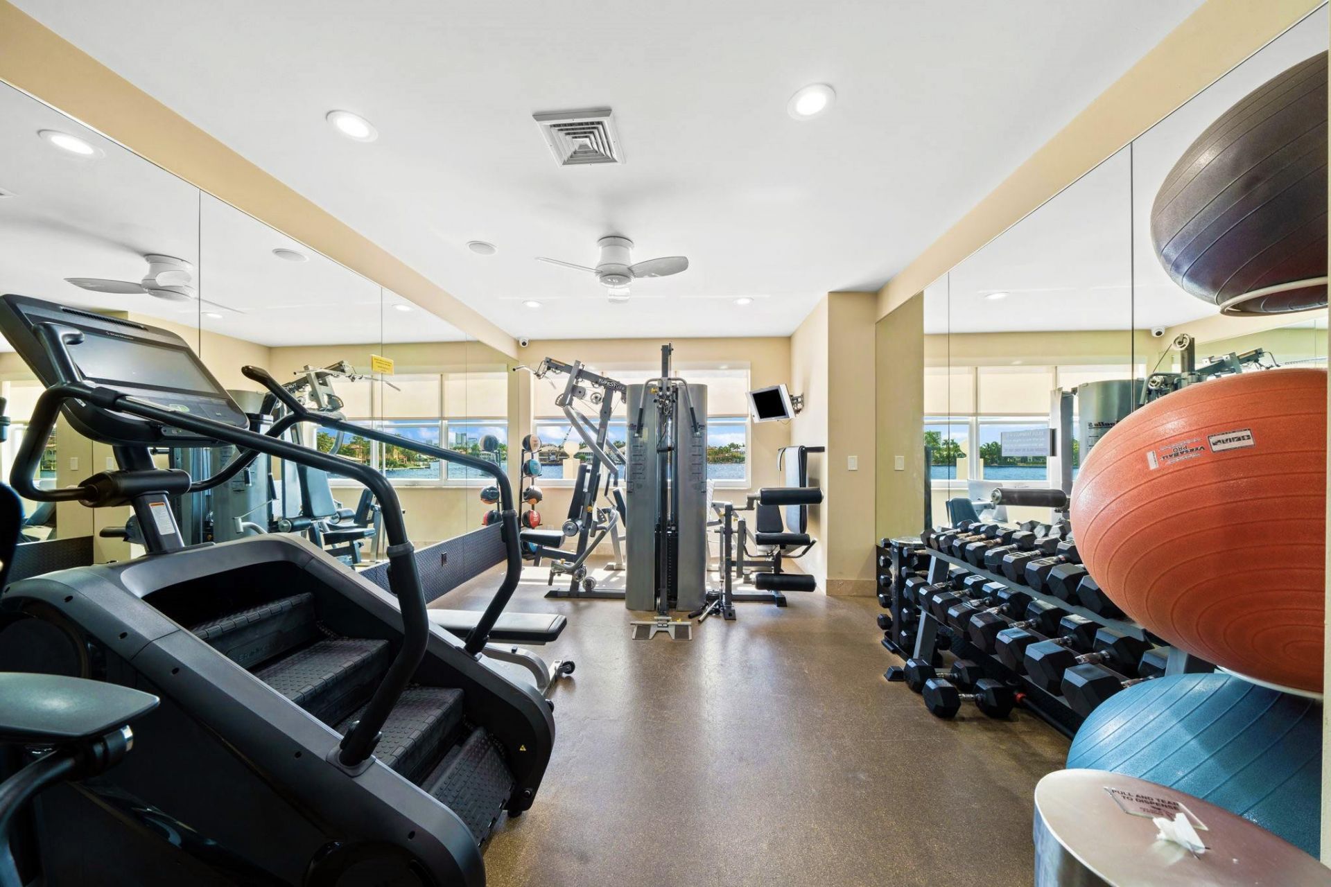 511 Bayshore Drive, Unit 904, Fort Lauderdale, FL 33304 Photo