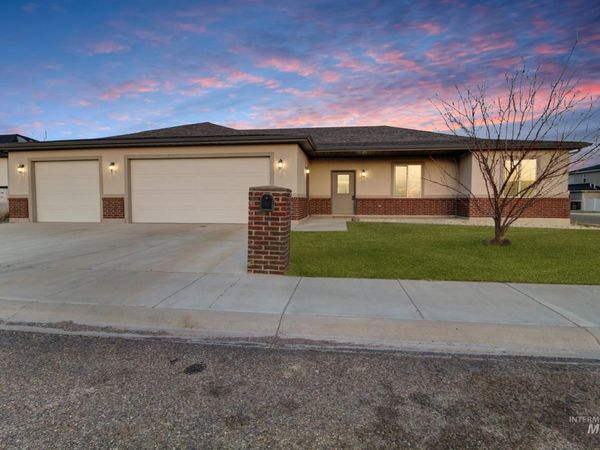 585 Clearwater Way, Heyburn, ID 83336