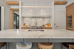 435 Fountain Grass Lane photo 4