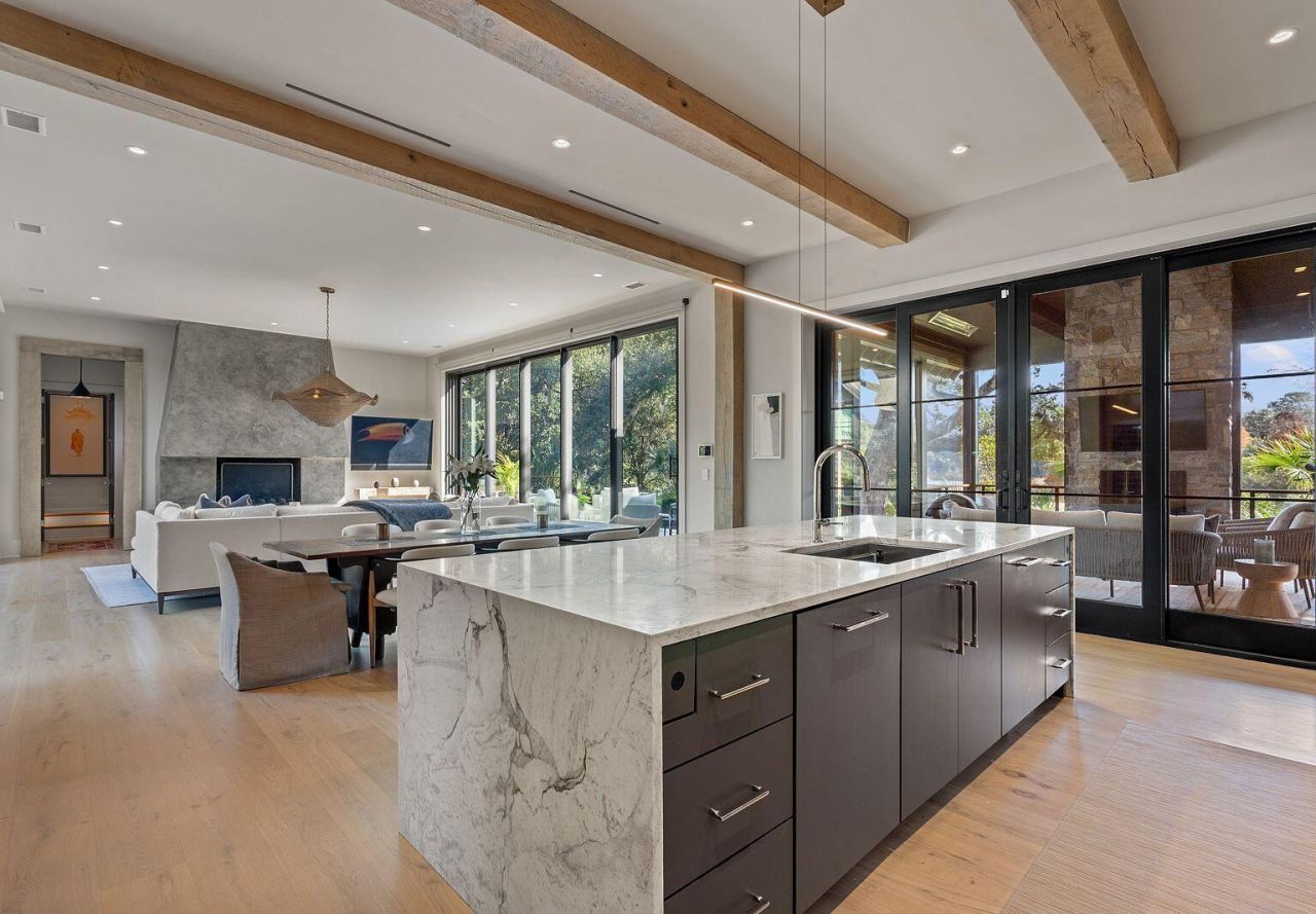 435 Fountain Grass Lane Photo 7