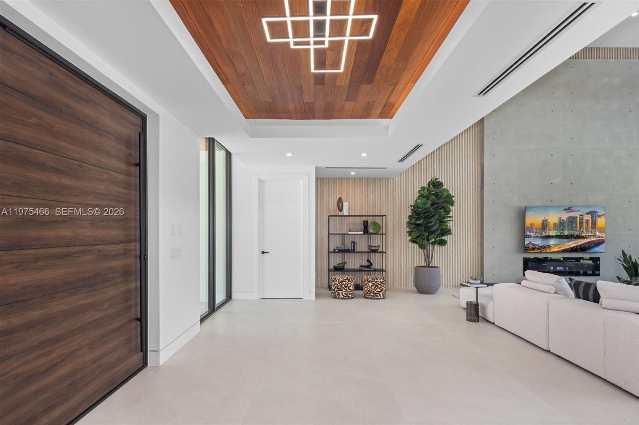 6445 SW 129th Ter , Pinecrest, FL 33156 Photo