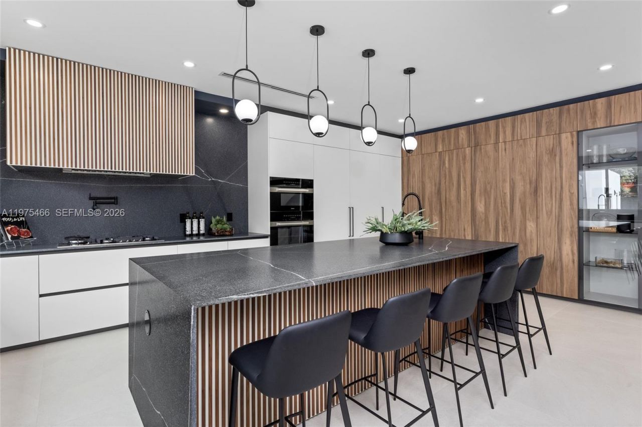 6445 SW 129th Ter , Pinecrest, FL 33156 Photo