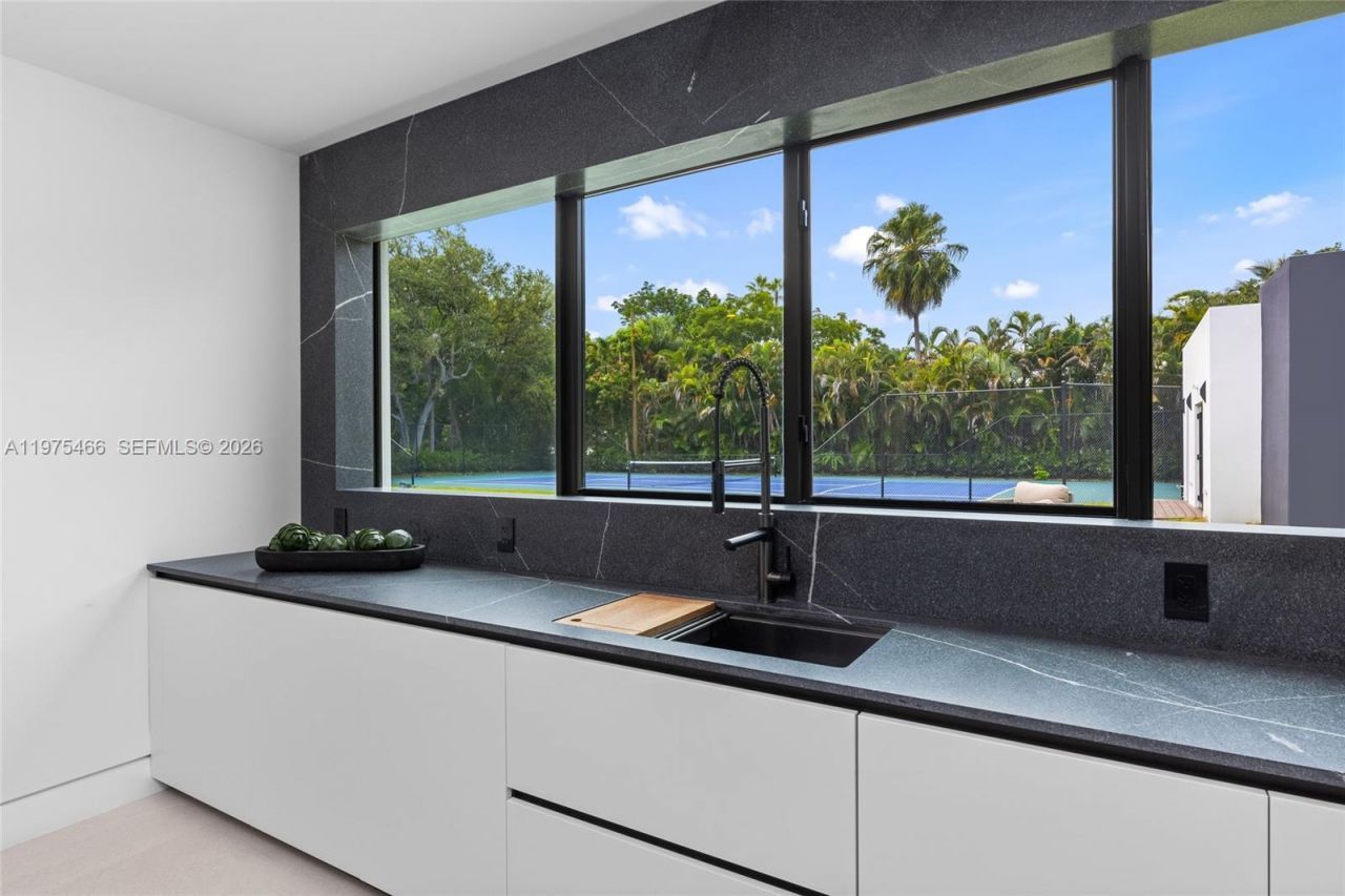 6445 SW 129th Ter , Pinecrest, FL 33156 Photo