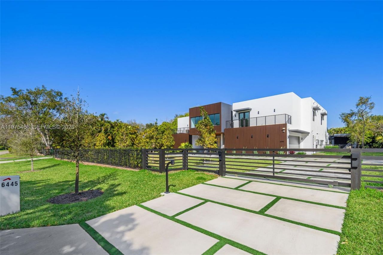 6445 SW 129th Ter , Pinecrest, FL 33156 Photo