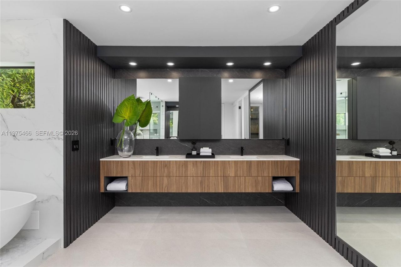 6445 SW 129th Ter , Pinecrest, FL 33156 Photo