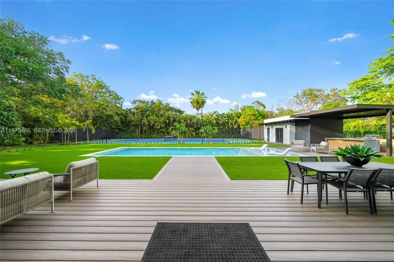 6445 SW 129th Ter , Pinecrest, FL 33156 Photo