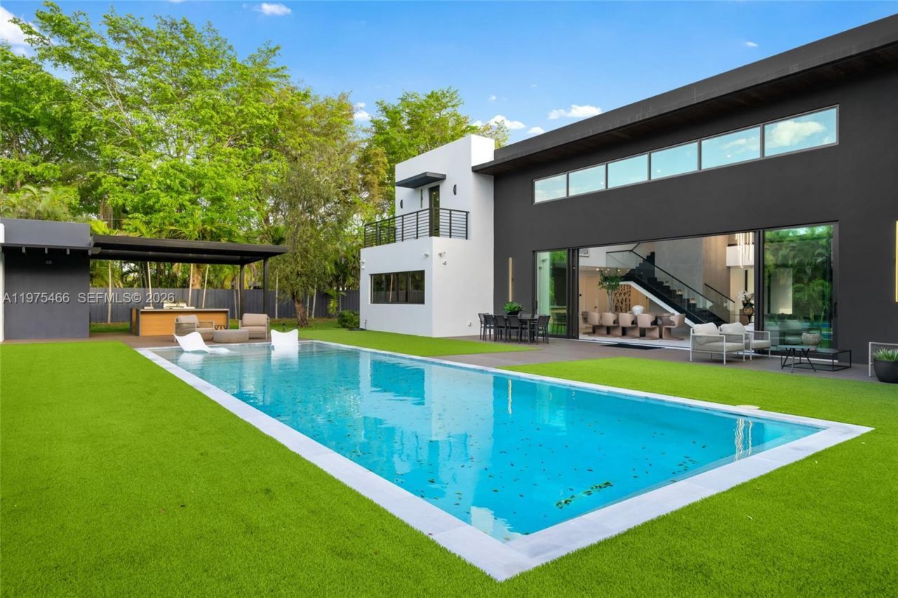 6445 SW 129th Ter , Pinecrest, FL 33156 Photo