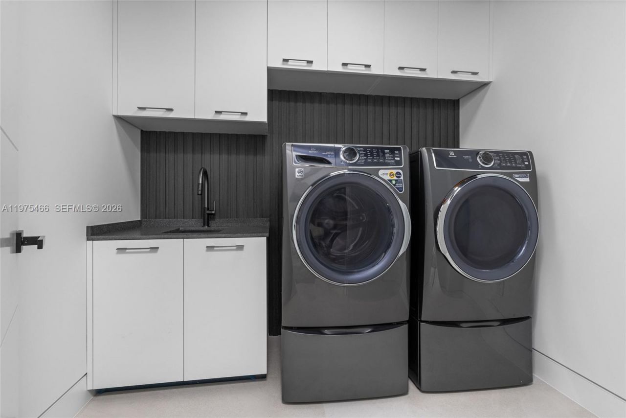 6445 SW 129th Ter , Pinecrest, FL 33156 Photo