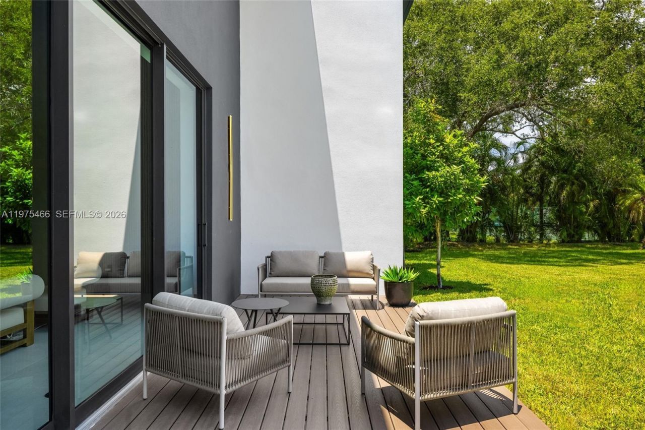 6445 SW 129th Ter , Pinecrest, FL 33156 Photo