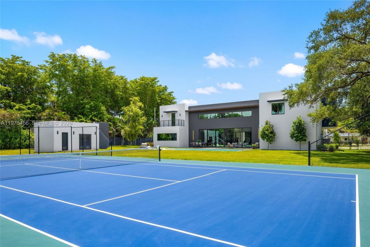 6445 SW 129th Ter , Pinecrest, FL 33156 Photo