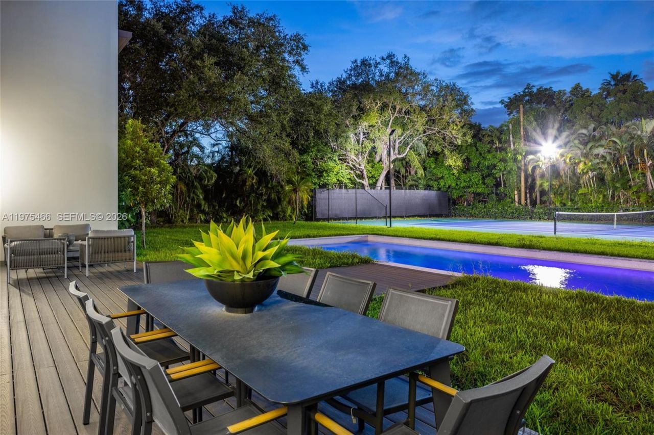 6445 SW 129th Ter , Pinecrest, FL 33156 Photo