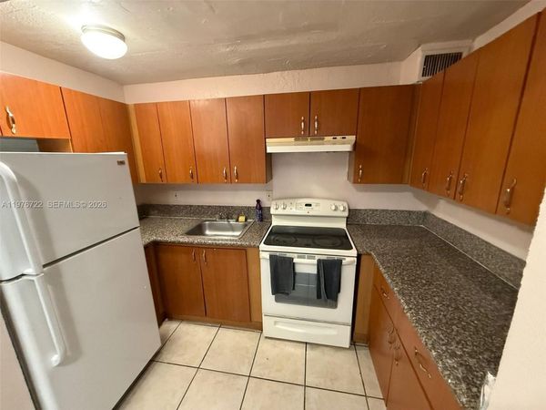 4732 SW 33rd Ave, Unit 103, Dania Beach, FL 33312