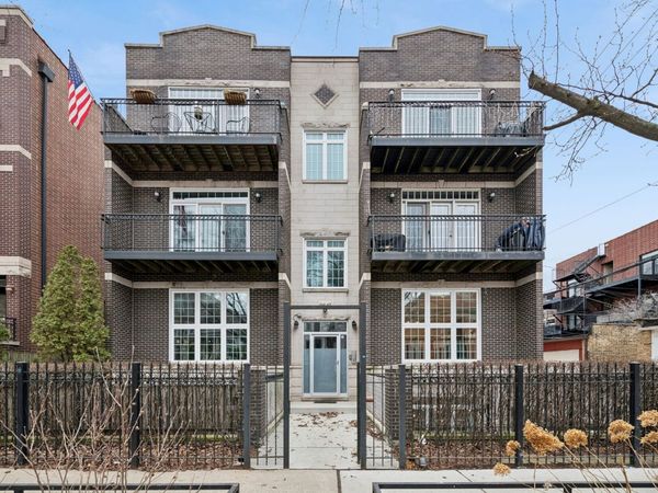 1043 W NEWPORT Avenue , Unit 1W, Chicago, IL 60657