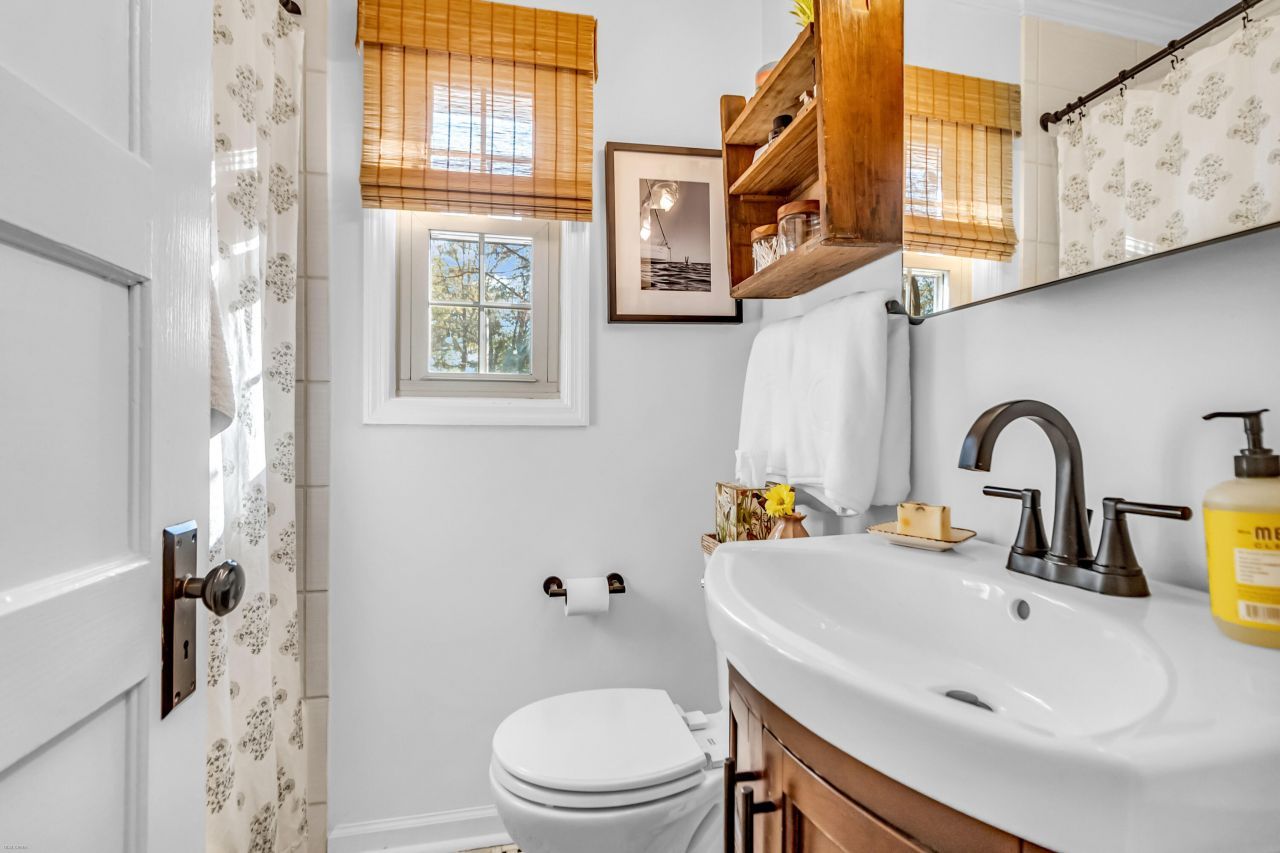 38 Anita Drive Photo 14