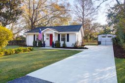 38 Anita Drive photo 4