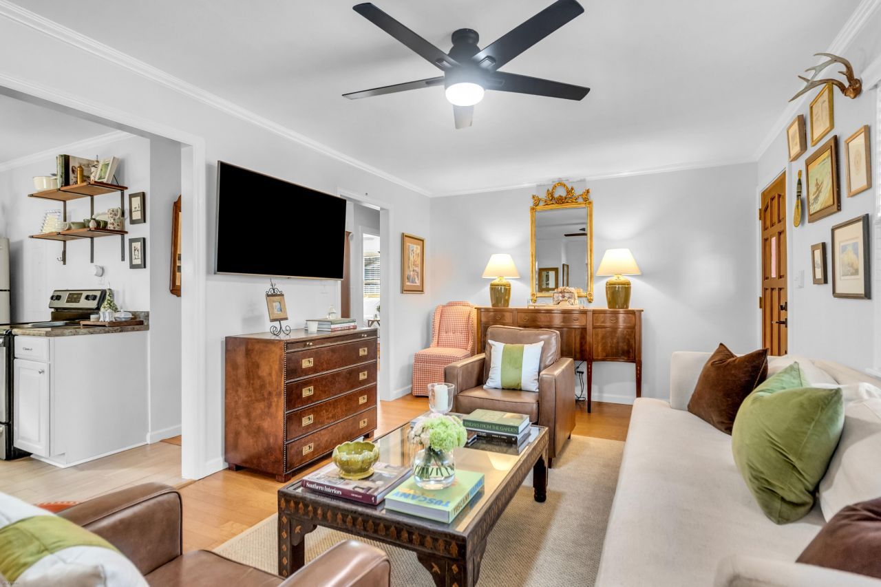 38 Anita Drive Photo 8