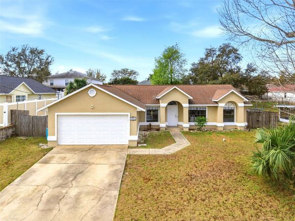 2993 LAGOON AVENUE , DELTONA, FL 32738