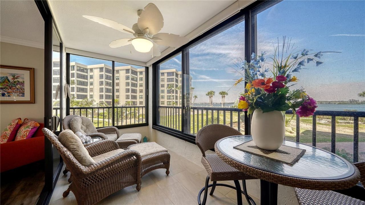 8735 Midnight Pass Road, Unit 105B, Sarasota, FL 34242 Photo