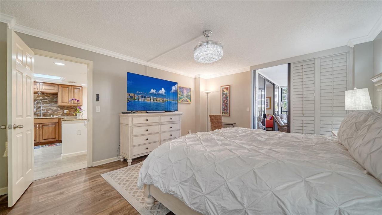 8735 Midnight Pass Road, Unit 105B, Sarasota, FL 34242 Photo