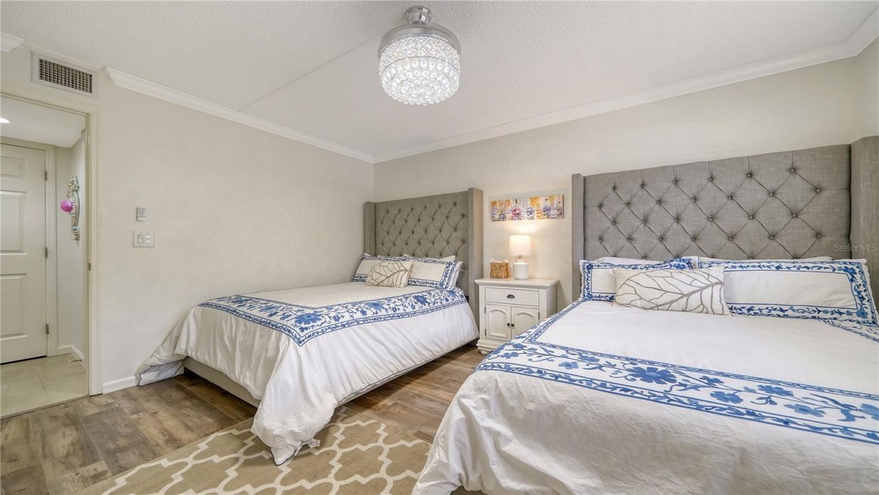 8735 Midnight Pass Road, Unit 105B, Sarasota, FL 34242 Photo