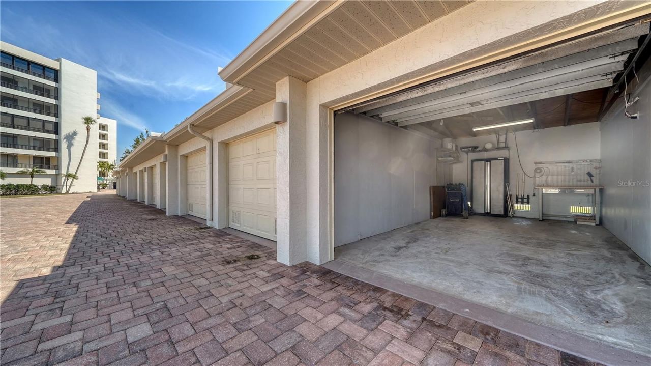 8735 Midnight Pass Road, Unit 105B, Sarasota, FL 34242 Photo