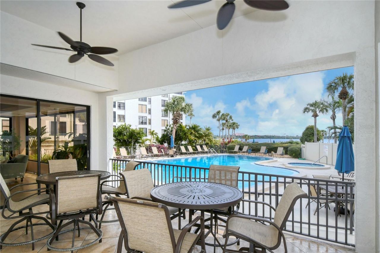 8735 Midnight Pass Road, Unit 105B, Sarasota, FL 34242 Photo