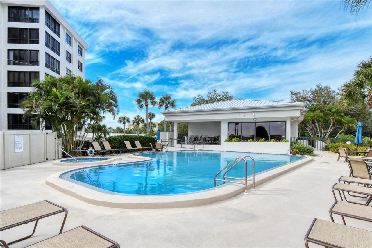 8735 Midnight Pass Road, Unit 105B, Sarasota, FL 34242 Photo