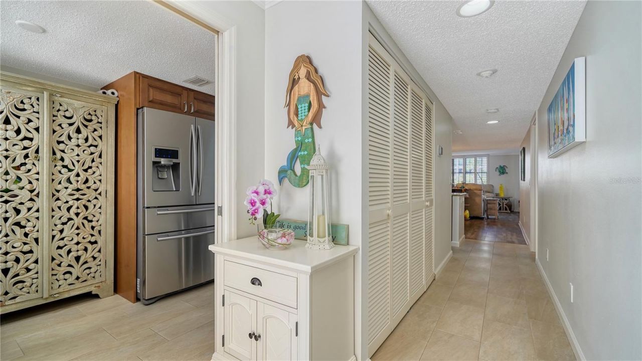 8735 Midnight Pass Road, Unit 105B, Sarasota, FL 34242 Photo