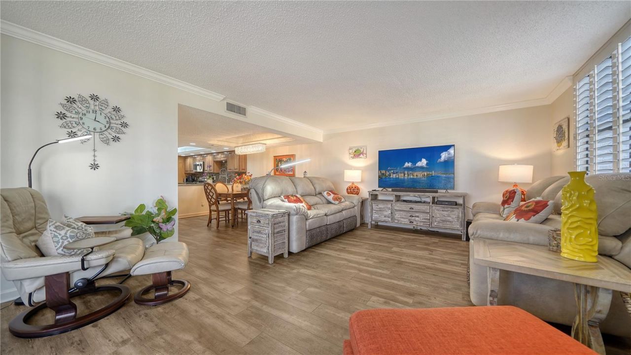 8735 Midnight Pass Road, Unit 105B, Sarasota, FL 34242 Photo