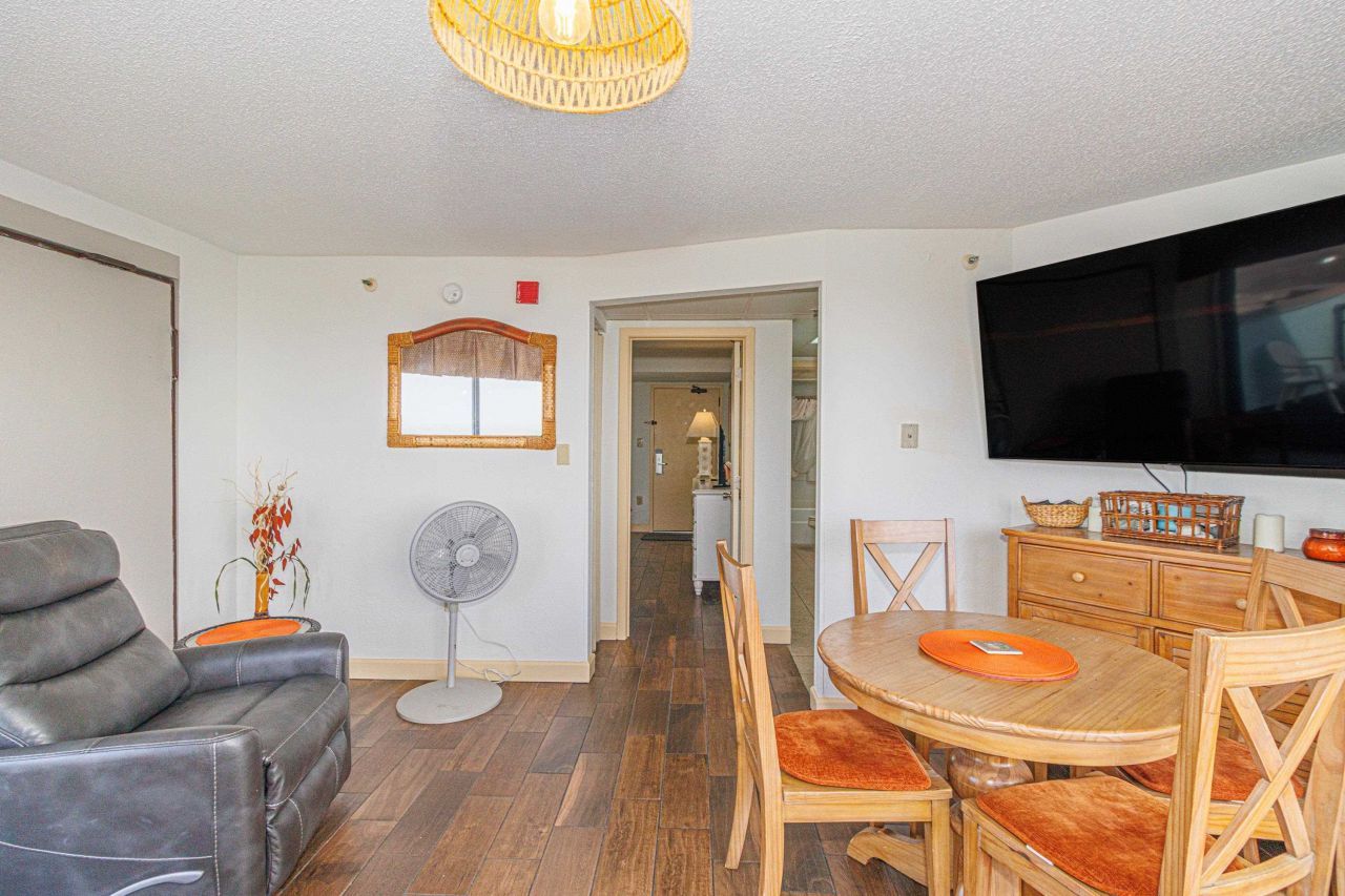 6804 N Ocean Blvd.  Photo 11