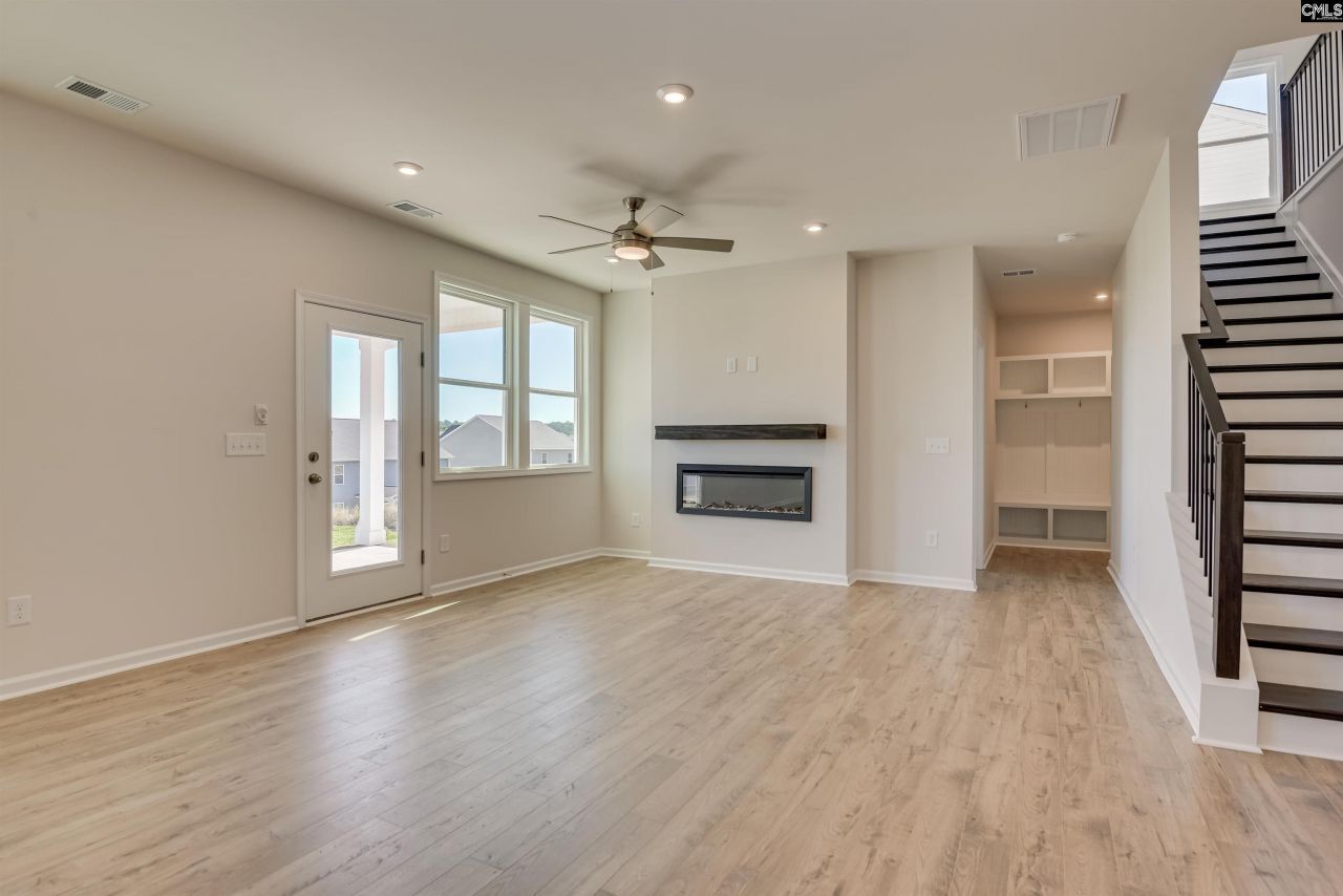 922 Oak Valley Drive  Photo 8