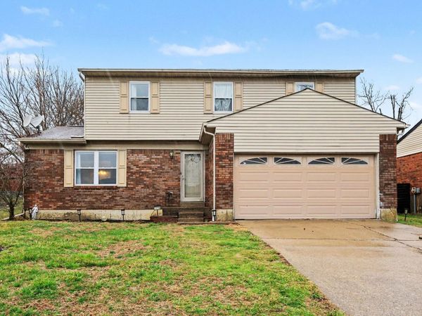 7775 Cedar Wood Circle, Florence, KY 41042