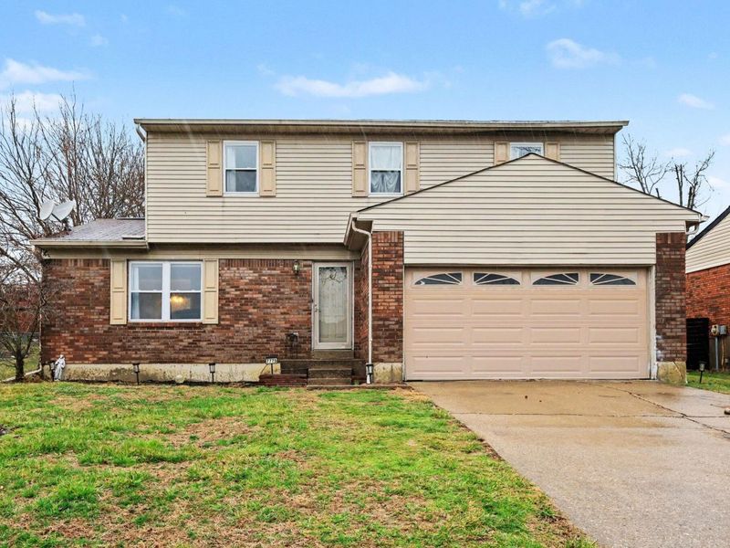 7775 Cedar Wood Circle, Florence, KY 41042 Photo 1