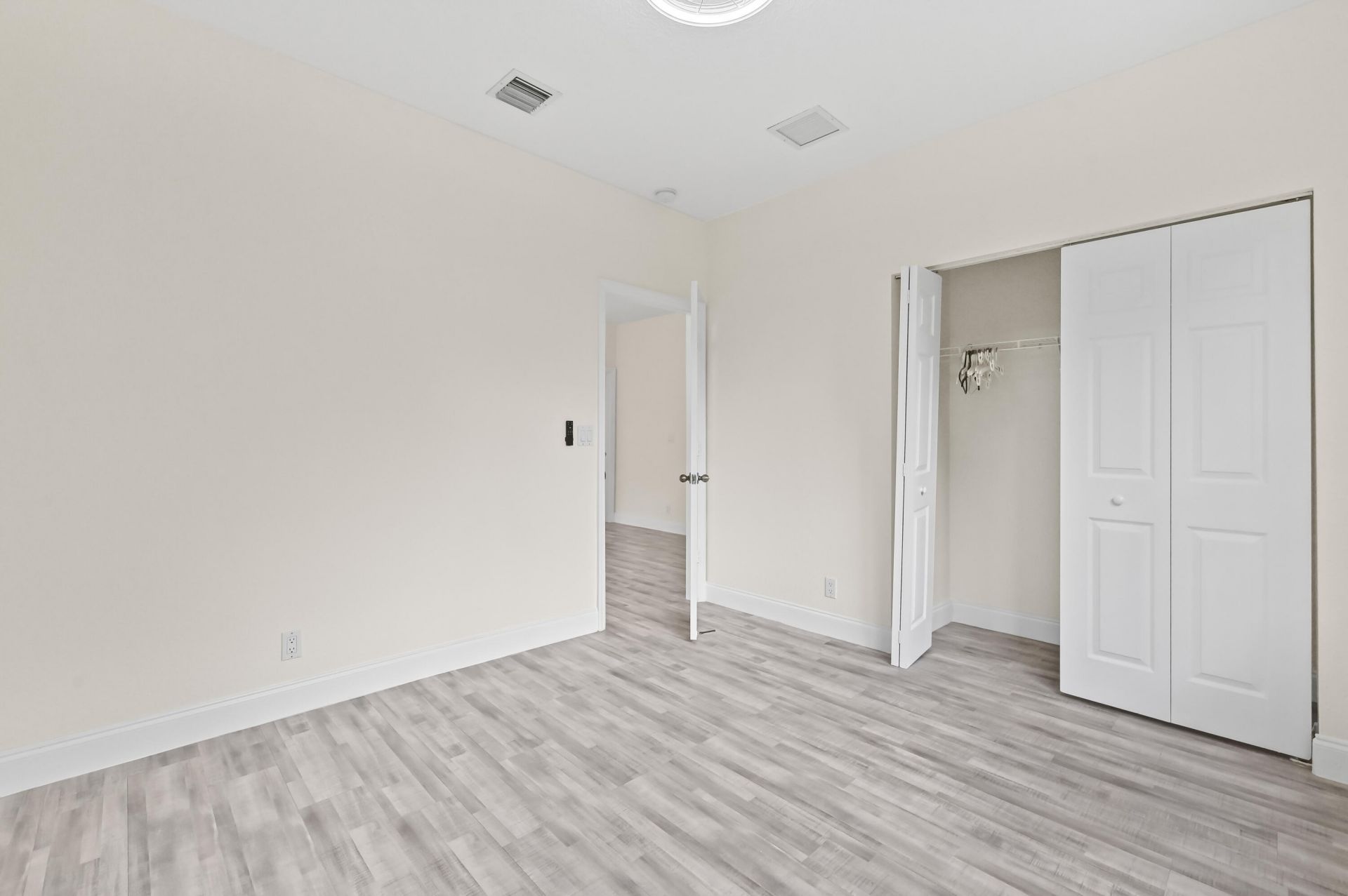 6657 Lurais Drive, Lake Worth, FL 33463 Photo